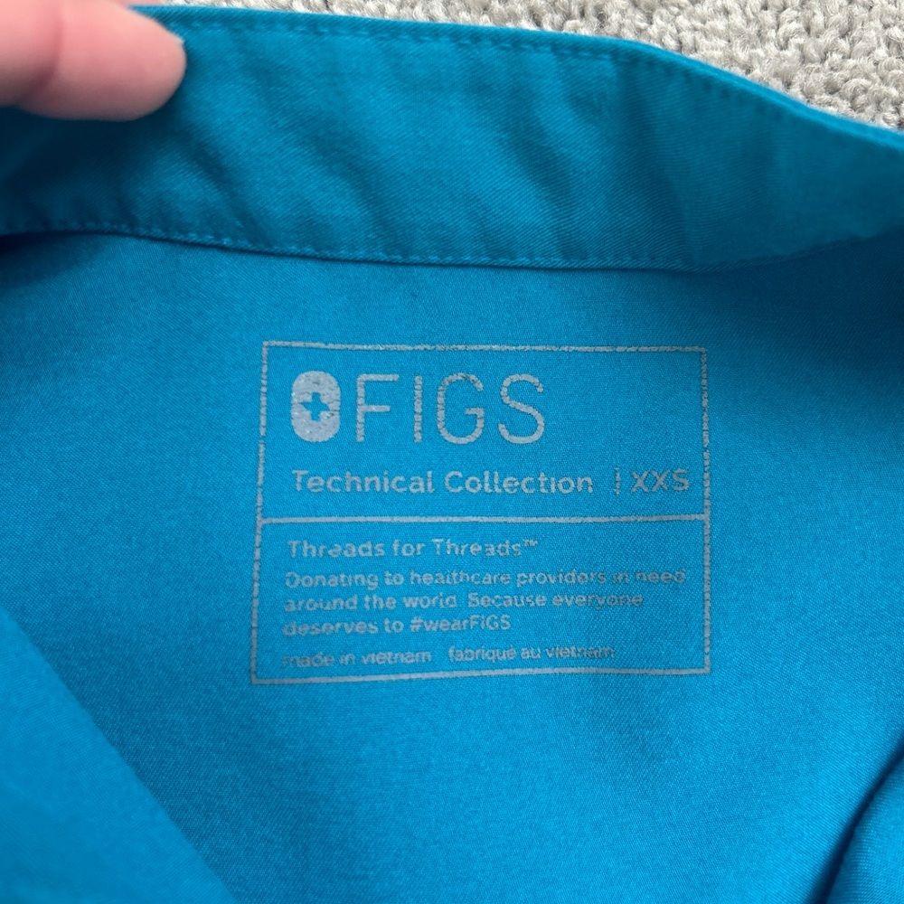 Figs Scrub Set - Picture 2 of 3
